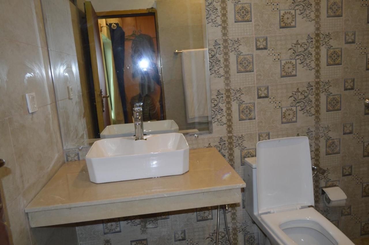 Rose Valet Guest House Islamabad Exterior photo